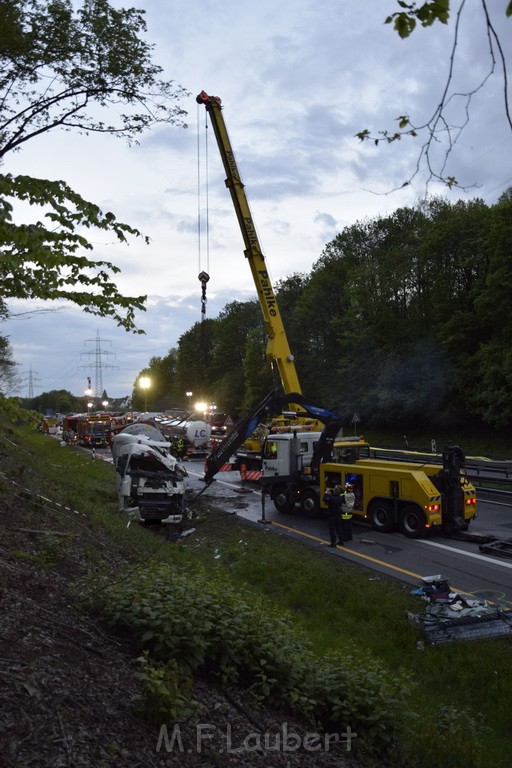 VU Gefahrgut LKW umgestuerzt A 4 Rich Koeln Hoehe AS Gummersbach P488.JPG - Miklos Laubert